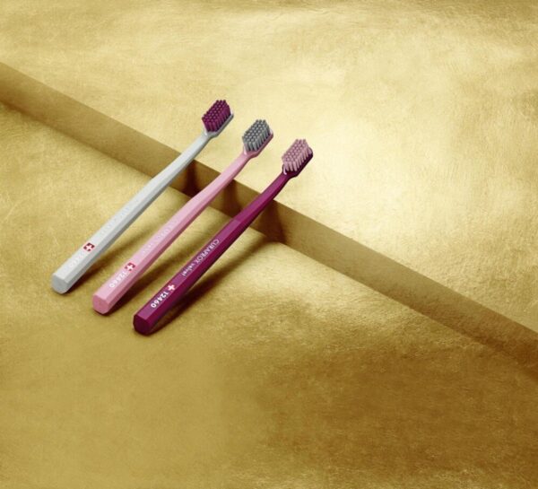 curaprox-tandenborstel-cs-12460-velvet_3 Curaprox Tandenborstel CS 12460 Velvet - extra afbeelding 3